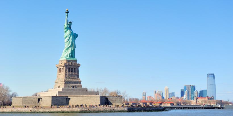 Private Statue of Liberty and Ellis Island Tour - Image 4